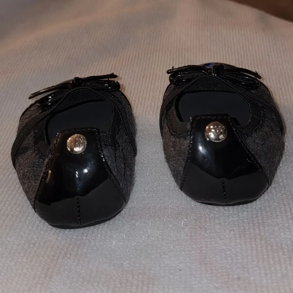 New Stuart Weitzman Legacy Black Patent & Gray Baby Shoes 3-6 Months Size 2